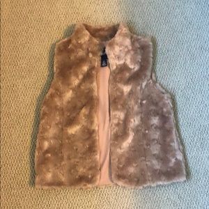 GAP faux fur vest, size small, EUC